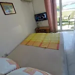 Apartament In Zaboric With Sea View, Balcony, Air Conditioning, Wifi 5177-3 Szybenik