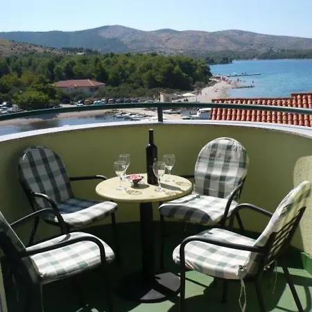 In Zaboric With Sea View, Balcony, Air Conditioning, Wifi 5177-3 Šibenik