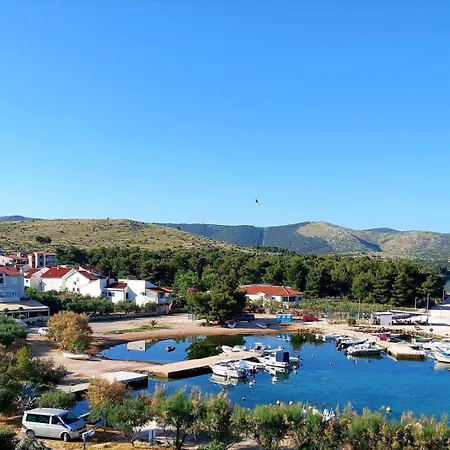 In Zaboric With Sea View, Balcony, Air Conditioning, Wifi 5177-3 Šibenik