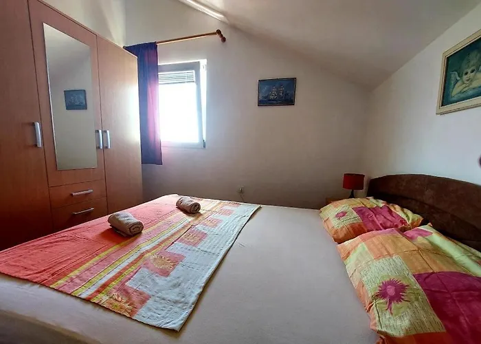 In Zaboric With Sea View, Balcony, Air Conditioning, Wifi 5177-3 Appartement Šibenik