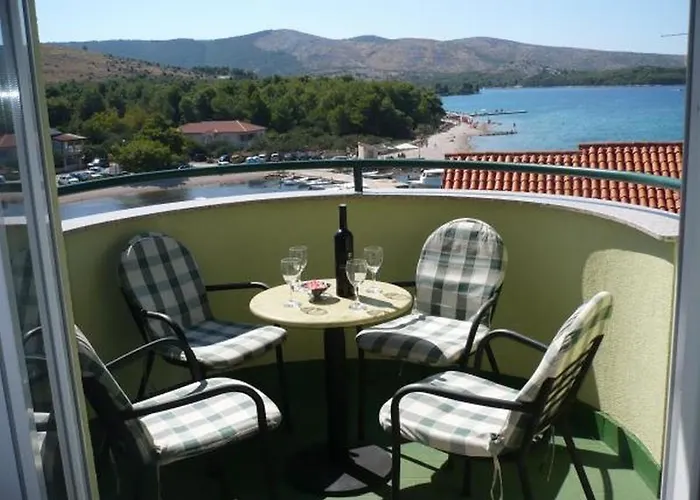 In Zaboric With Sea View, Balcony, Air Conditioning, Wifi 5177-3 Šibenik